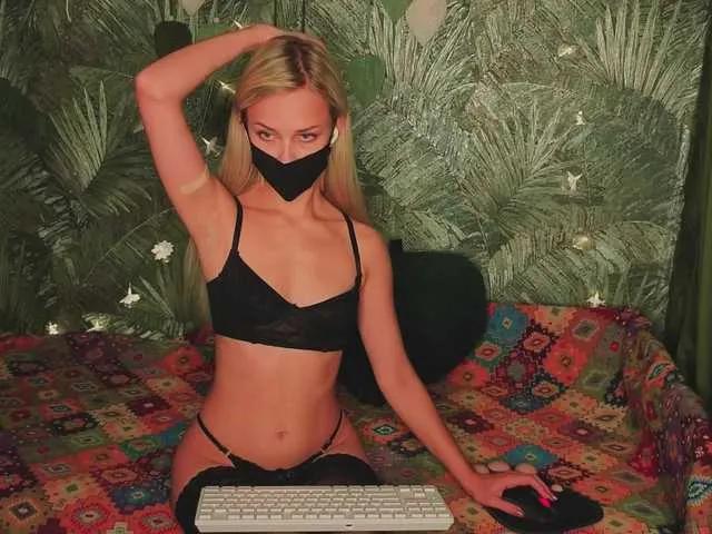 Offline Meeeeow on BongaCams