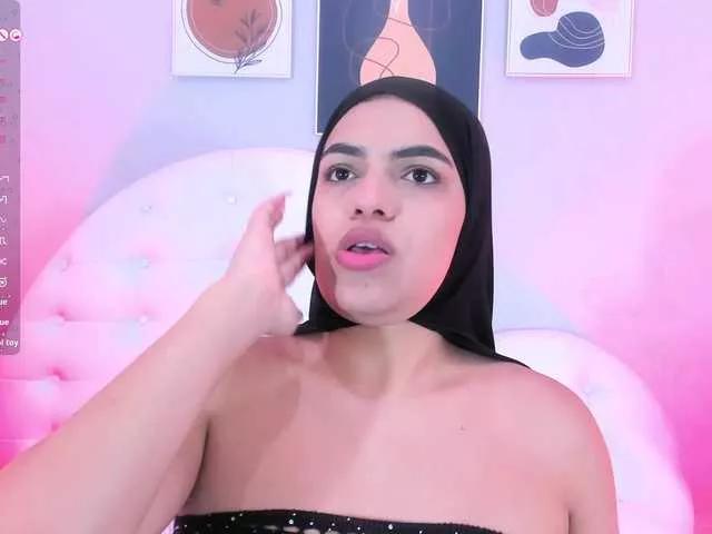 Offline mhia-paris on BongaCams