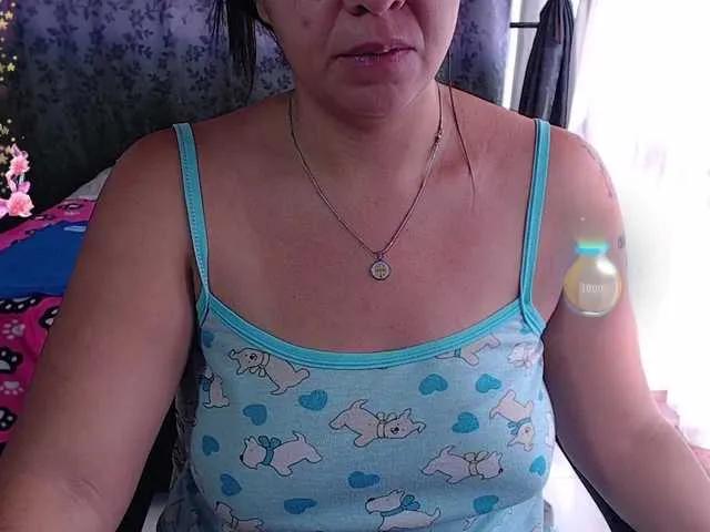 Freechat miia-1bigboobs on BongaCams