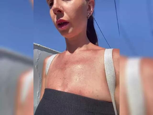 Freechat MilkaMilfMilka on BongaCams