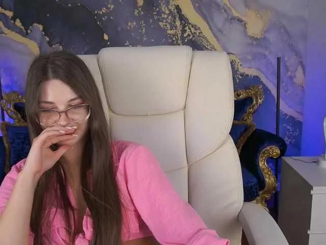 Offline MilleJoy on BongaCams