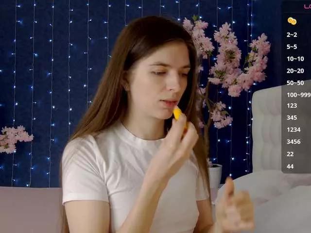 Offline Mirror-Girl on BongaCams