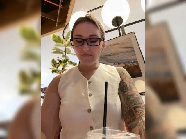 Offline Miss-Fetish on BongaCams