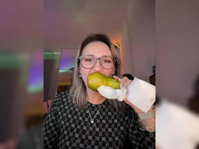 Offline Miss-Fetish on BongaCams