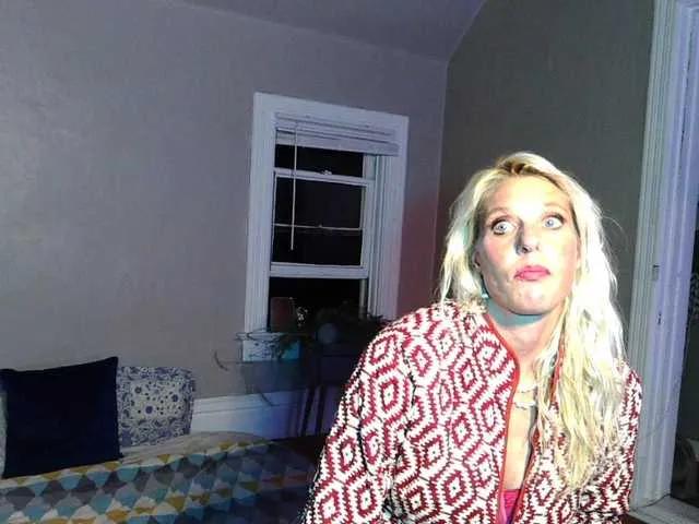 Offline mylfGlama on BongaCams