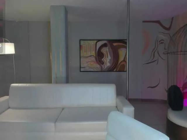 Offline NiaHolland on BongaCams