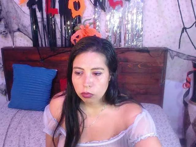 Offline NikkiMilky on BongaCams