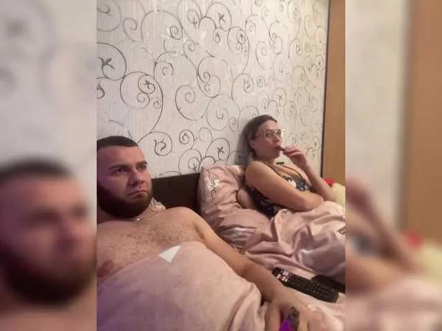 Offline No-Face-Guy on BongaCams