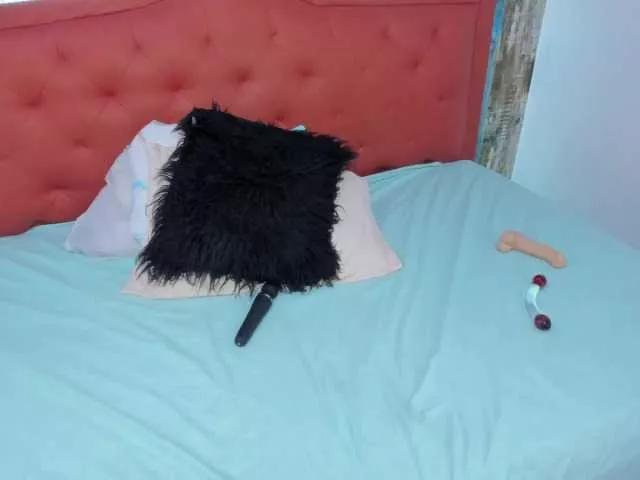 Offline oliviia-love on BongaCams