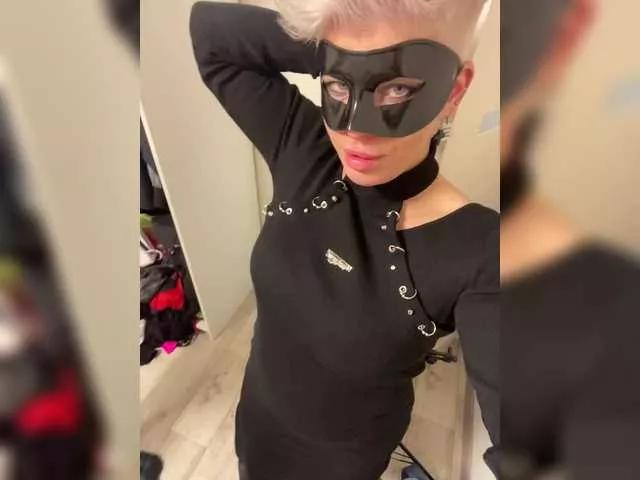 Offline Oyster-lemon on BongaCams