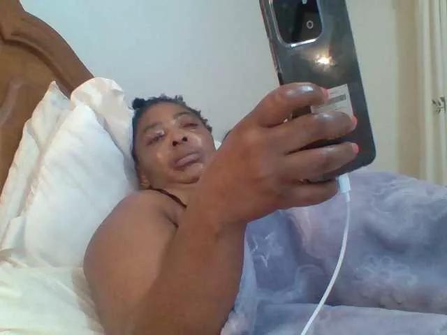 Offline pussylips53 on BongaCams