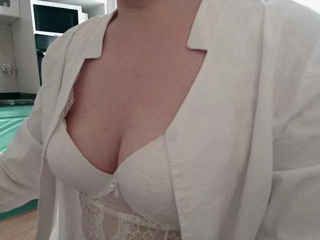 Offline RiraRita on BongaCams