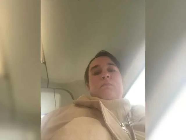 BongaCams SaliiOnli is Freechat SaliiOnli — Deep and passionate love, yeah you might get hurt but it is the only way to live the life fully