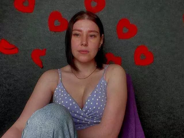 Offline sannyflower on BongaCams