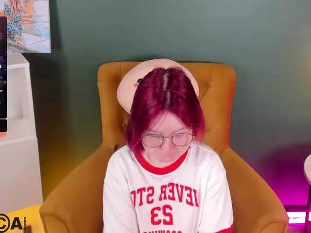 Freechat Sara-Moor on BongaCams