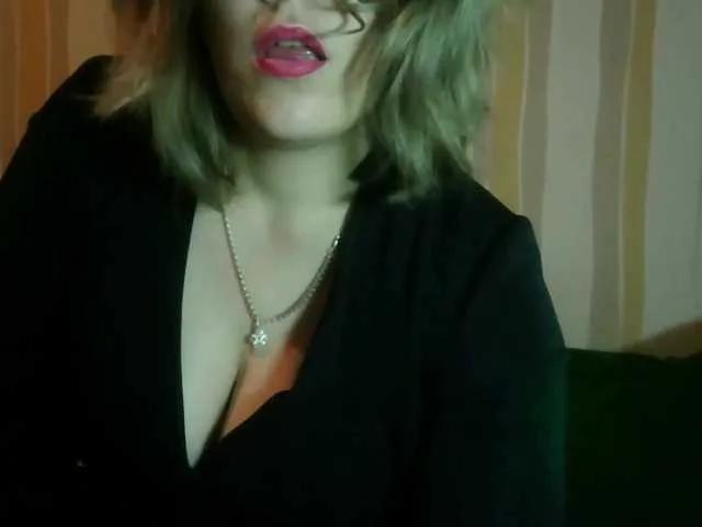 Offline Sarah-Jane on BongaCams