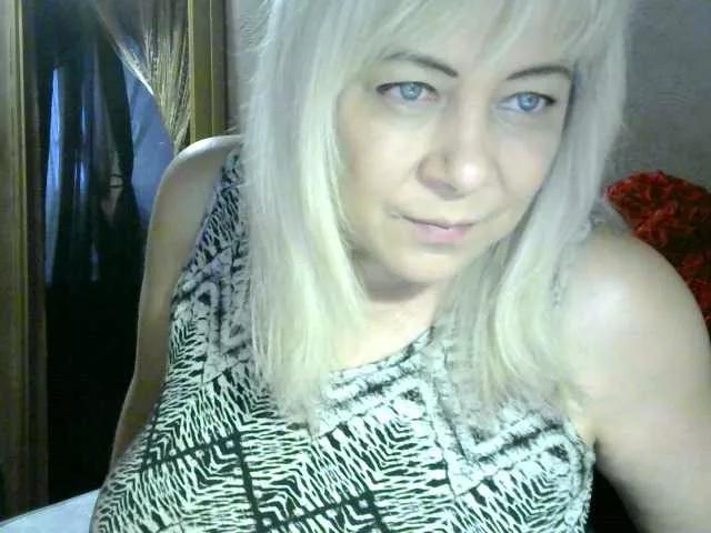 Offline Savan35na on BongaCams