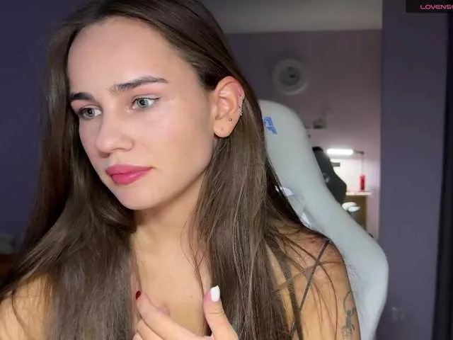 Freechat shurup4ik on BongaCams