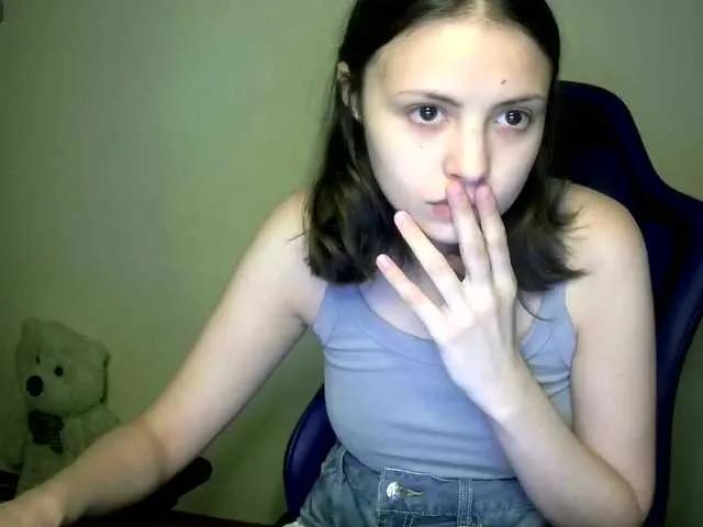 Offline SilverSaya on BongaCams