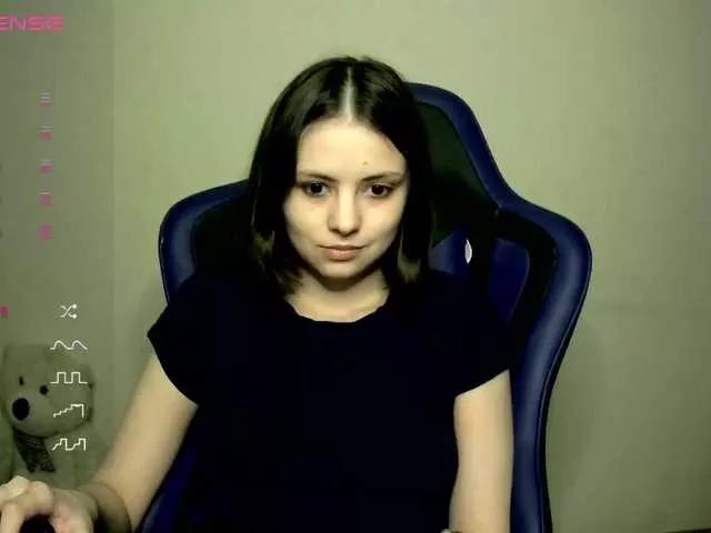 Offline SilverSaya on BongaCams