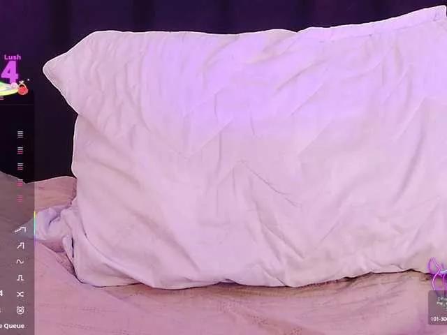 Offline slutlittlegir on BongaCams