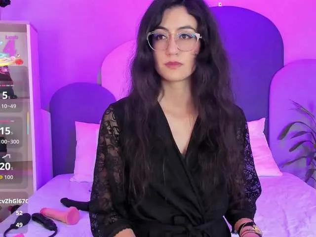 Offline SophieGomez2 on BongaCams