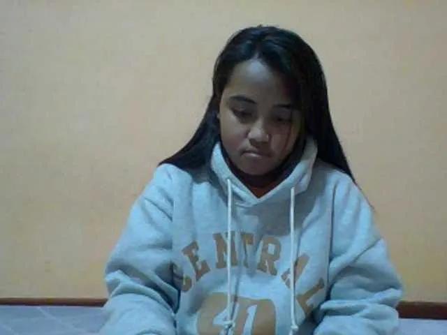 Offline SunsetMonica on BongaCams