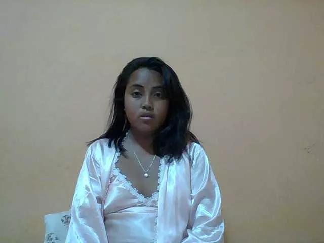 Offline SunsetMonica on BongaCams