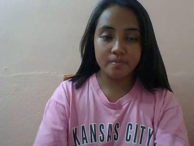 Offline SunsetMonica on BongaCams