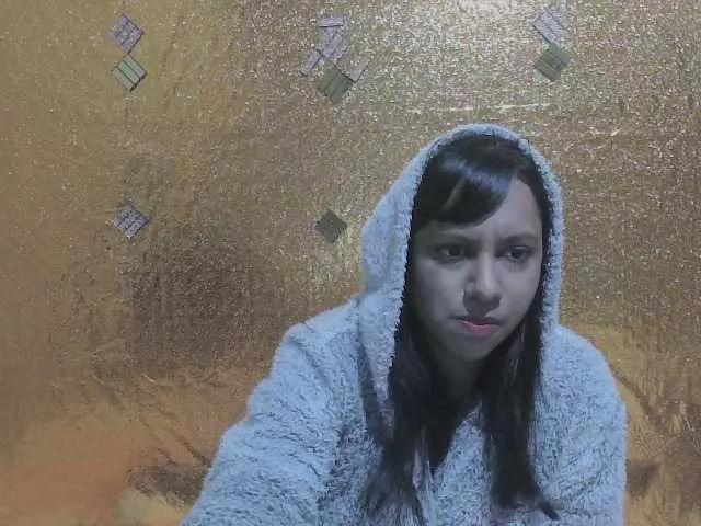 Offline swaness10 on BongaCams