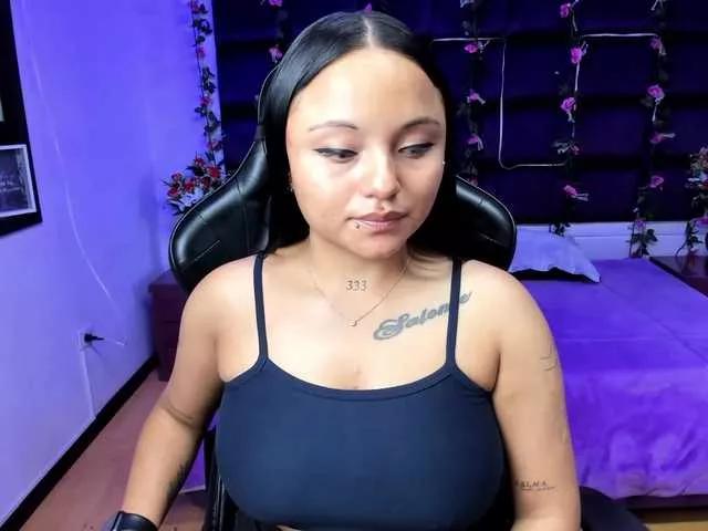 Freechat sweelanna on BongaCams