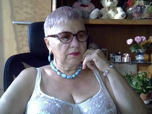 Offline SweetCherry00 on BongaCams