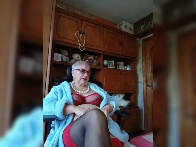 Offline SweetCherry00 on BongaCams