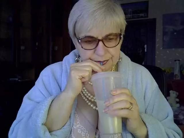 Offline SweetCherry00 on BongaCams