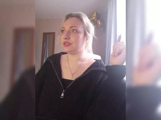 Offline Tanysha-1 on BongaCams