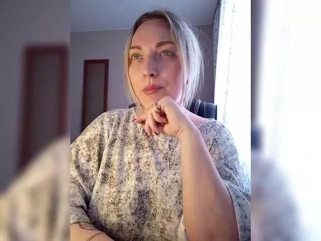 Offline Tanysha-1 on BongaCams