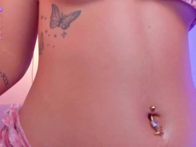 Offline TaraLawrence on BongaCams