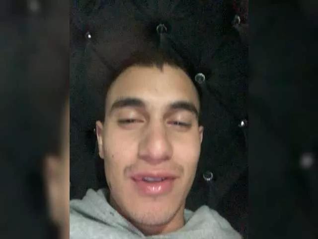 Offline TheTwins11 on BongaCams