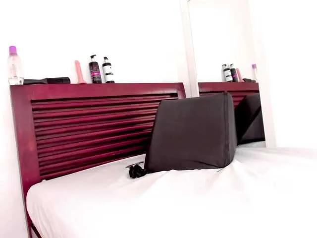 BongaCams tifanymonroehot is Freechat tifanymonroehot — Me encanta que me traten bonito y me demuestren mucho su inters por mi, amo mucho la atencin y que me digan cosas lindas