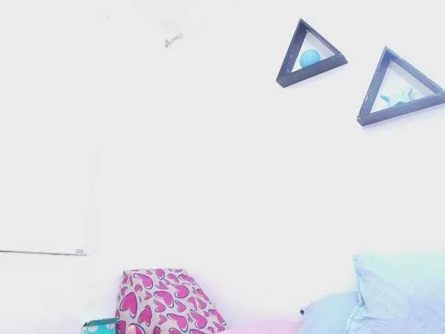 Offline tinkerbell- on BongaCams