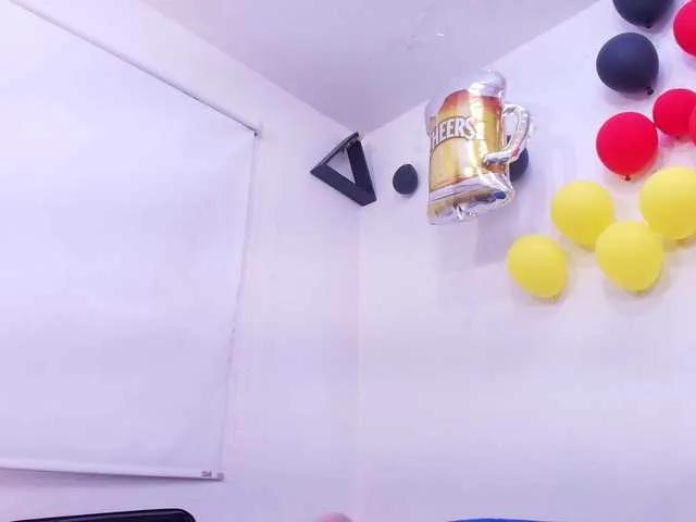 Offline tinkerbell- on BongaCams