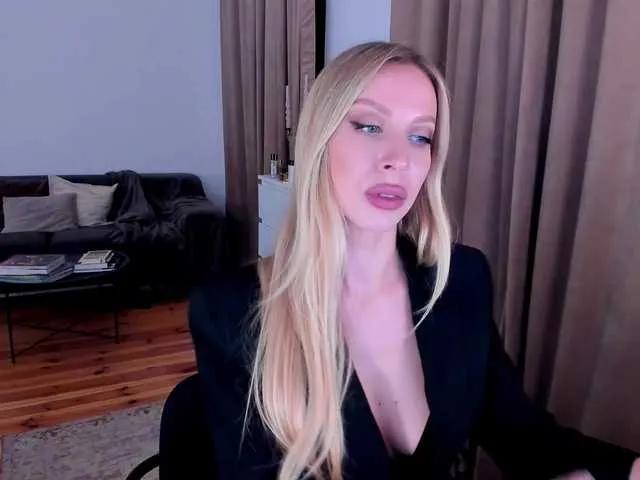 Offline ToxicBlonde on BongaCams