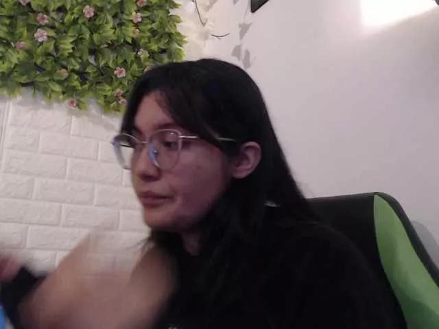 Offline trixxxye on BongaCams