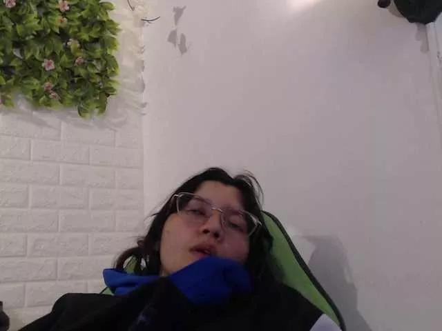 Offline trixxxye on BongaCams