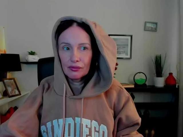 BongaCams velvetJasmine is Freechat velvetJasmine — What makes me horny? Watching your eyes darken as you kiss and worship my feet... the slow drag of your lips over my toes, your tongue tracing every curve, and the way you lose yourself in my soft arches.