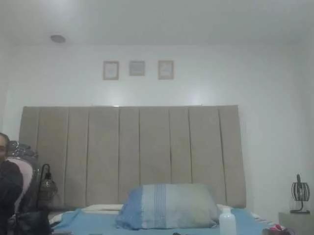 Offline VickyBoobss on BongaCams