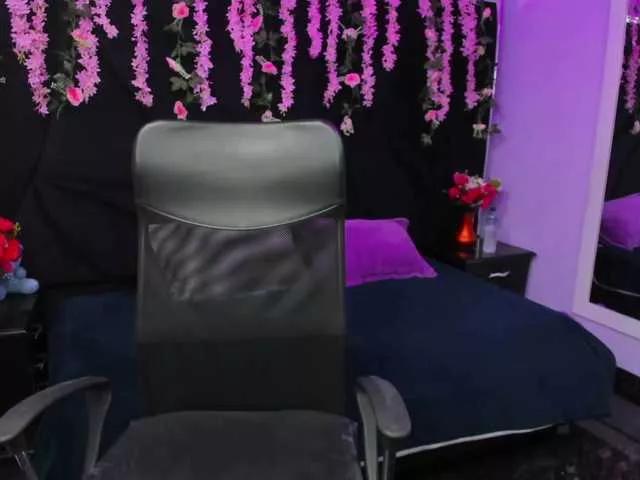 Offline VictoriaRossy on BongaCams