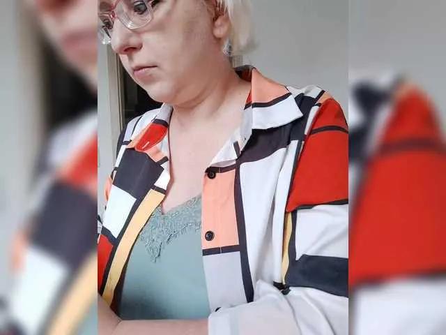 BongaCams Vika211 is Freechat Vika211 — Men's hands, eyes, Intelligence, justice, Generosity, Sound of Tokens)