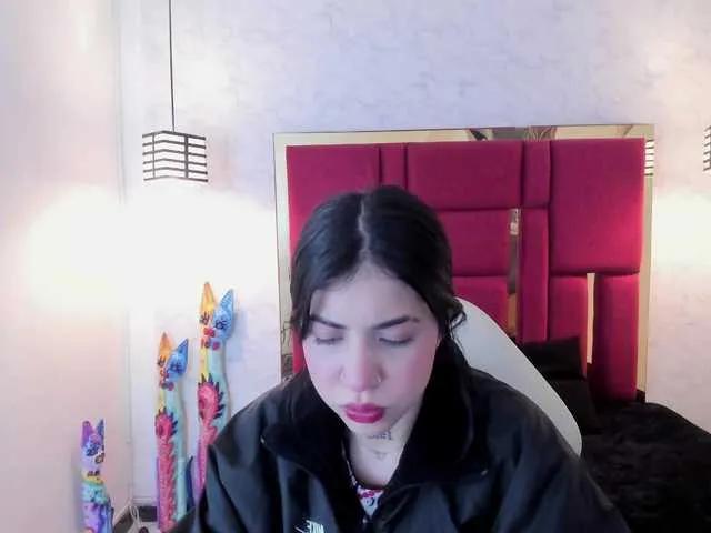 Offline violetsmith on BongaCams