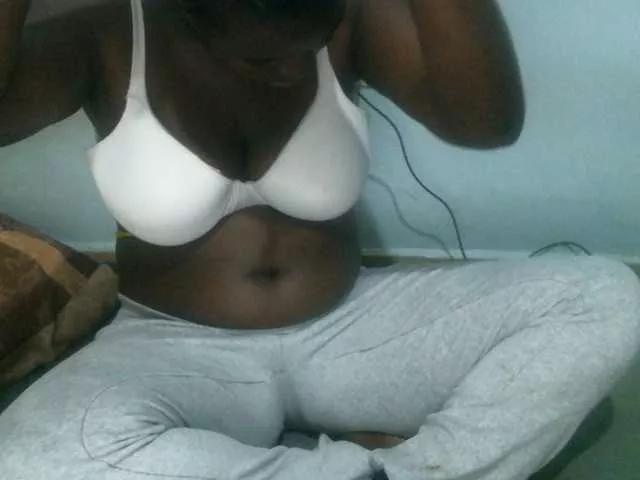 Vivvy-Queen on BongaCams 